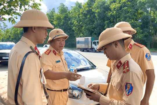 Đề xuất cảnh sát giao thông không phải công khai 'chuyên đề'