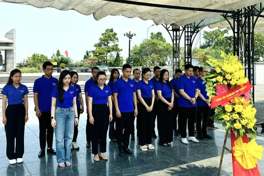 Chi đoàn TAND tỉnh Quảng Bình hưởng ứng Tháng Thanh niên