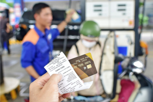 Xem xét, xử lý doanh nghiệp kinh doanh xăng dầu không thực hiện quy định về hóa đơn điện tử