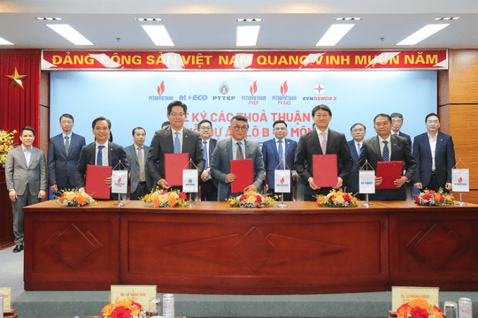Ký kết các thỏa thuận thương mại cho chuỗi dự án Lô B