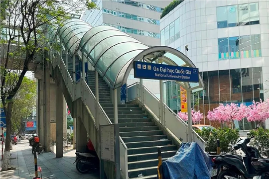 Bố trí 10 điểm đỗ xe phục vụ người dân đi tàu Nhổn - Ga Hà Nội