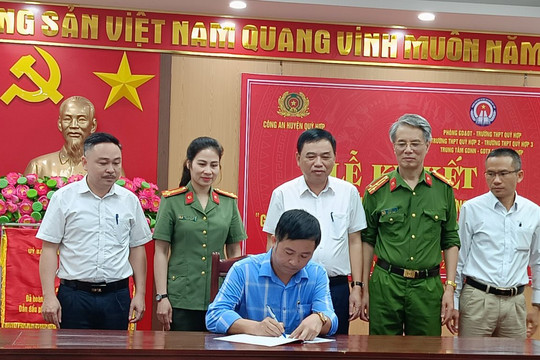 Triển khai mô hình “Giáo dục nâng cao ý thức chấp hành pháp luật và kỹ năng sống trong các trường học”.