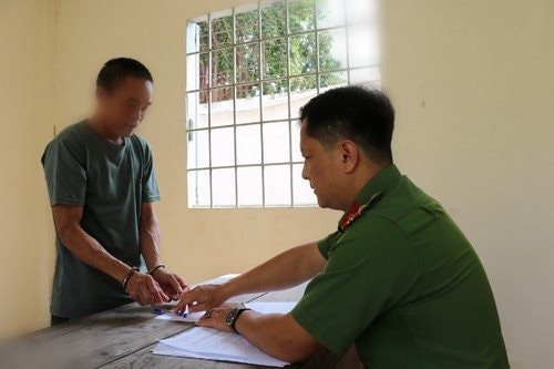 Bắt tạm giam đối tượng hiếp dâm cháu ruột