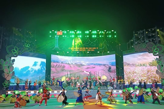 Khai mạc Lễ hội Văn hóa, du lịch, ẩm thực quốc tế Hà Giang lần thứ Nhất năm 2024