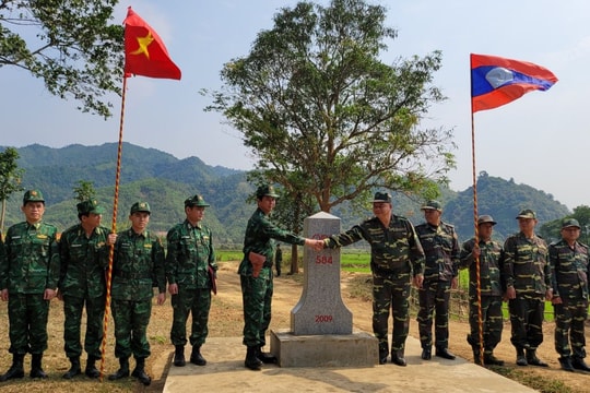 Hoạt động song phương trên tuyến biên giới Việt - Lào