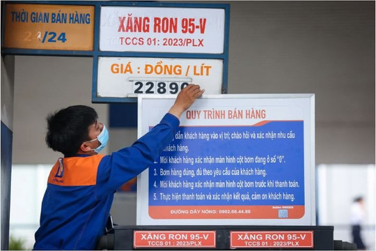 Sẽ có mức trần giá bán xăng dầu?