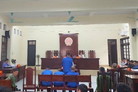Trả hồ sơ vụ đánh nhau, tranh giành bãi ngao, cát