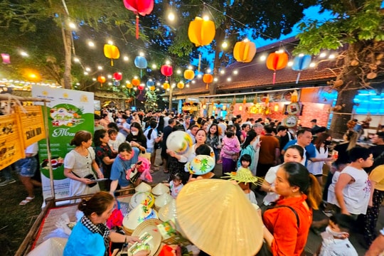 Lễ hội ẩm thực món ngon "hút" hơn 60.000 lượt người