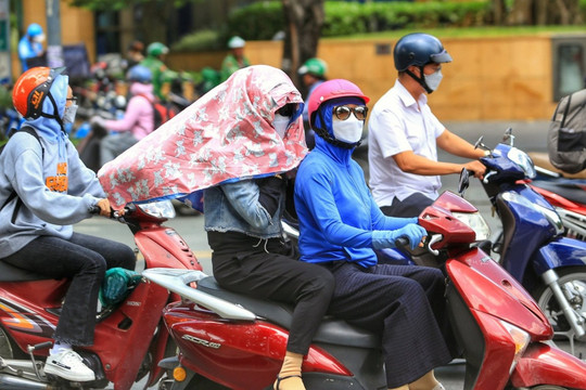 Nắng nóng năm nay đến sớm và khắc nghiệt