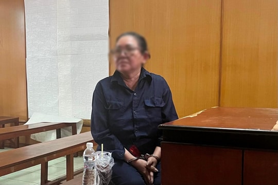 Dùng dao đâm người khác trọng thương