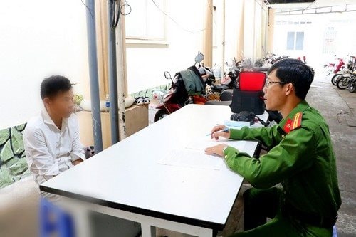 Tạm giữ hình sự đối tượng vận chuyển trái phép chất ma túy