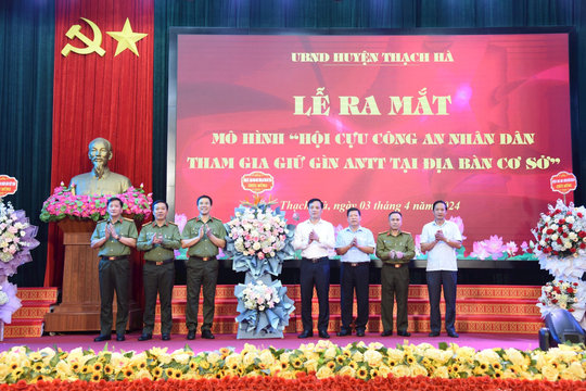 Ra mắt mô hình "Hội cựu Công an nhân dân tham gia giữ gìn ANTT tại địa bàn cơ sở"