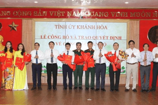 Tỉnh ủy Khánh Hòa công bố quyết định bổ nhiệm nhiều chức danh lãnh đạo