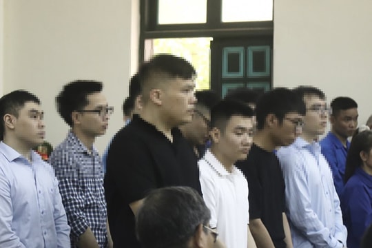 “Ông trùm” cờ bạc trong đường dây đánh bạc nghìn tỷ lĩnh 5 năm tù
