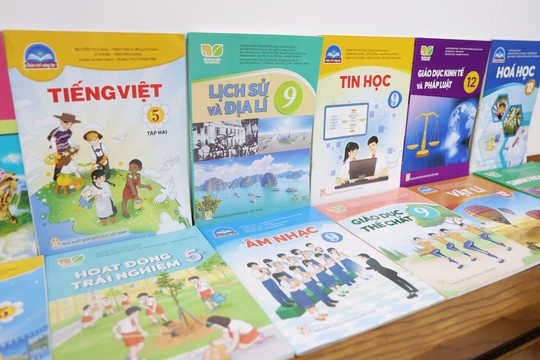 Nhà xuất bản Giáo dục Việt Nam giảm giá sách giáo khoa