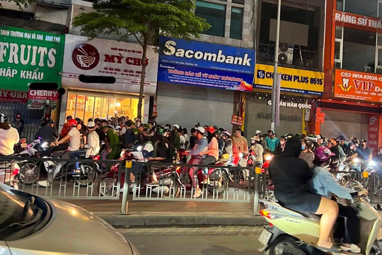 Thanh niên có biểu hiện bất thường tấn công người đi đường