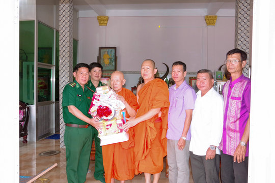 BĐBP Sóc Trăng: Thăm, tặng quà nhân dịp Tết Chôl Chnăm Thmây