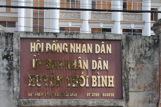 Kiểm điểm Chủ tịch UBND huyện Thới Bình