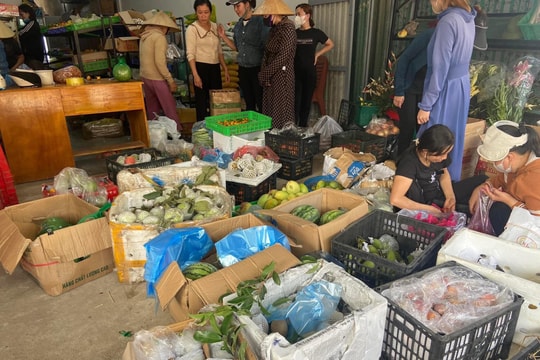 Thanh Hoá: Lá thư tuyệt mệnh hé lộ nguyên nhân đôi vợ chồng tử vong trong tư thế treo cổ