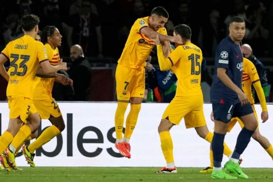 Mbappe thẫn thờ khi PSG thất bại ngay tại Pari