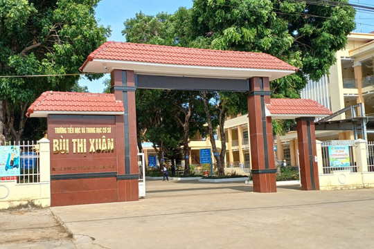 Học sinh lớp 6 nhảy từ tầng 3 nhà trường xuống đất bị gãy chân và tay trái