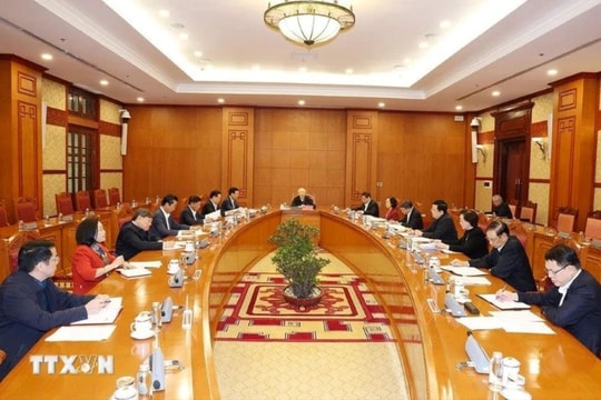 Công tác nhân sự của Đảng: Coi trọng cả 'tiền kiểm' lẫn 'hậu kiểm'