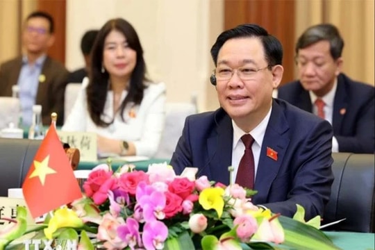 Chủ tịch Quốc hội tiếp lãnh đạo các tập đoàn, doanh nghiệp lớn của Trung Quốc tại Vân Nam
