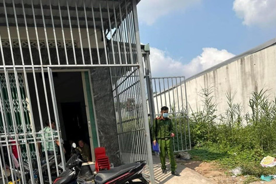 Hạ sát người tình trong phòng trọ bằng dây thắt lưng