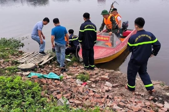 Lật thuyền tại hồ câu cá, một người đàn ông tử vong