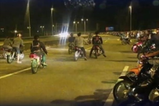 Vẫn nhức nhối nạn đua xe trái phép