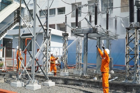 Tiêu thụ điện tại TP.HCM vượt đỉnh năm 2023