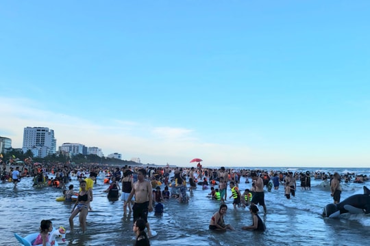 Nhiều sự kiện hấp dẫn tại Lễ hội Du lịch biển Sầm Sơn năm 2024