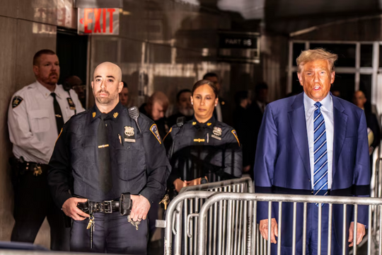 Xét xử ông Donald Trump: 7 thành viên bồi thẩm đoàn đầu tiên đã được chọn