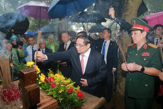 Thủ tướng Chính phủ Phạm Minh Chính dâng hương Giỗ Tổ Hùng Vương năm 2024