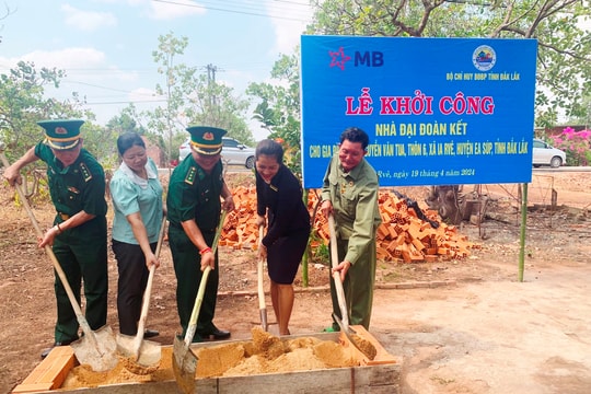 Khởi công Nhà Đại đoàn kết tại xã biên giới Ia Rvê