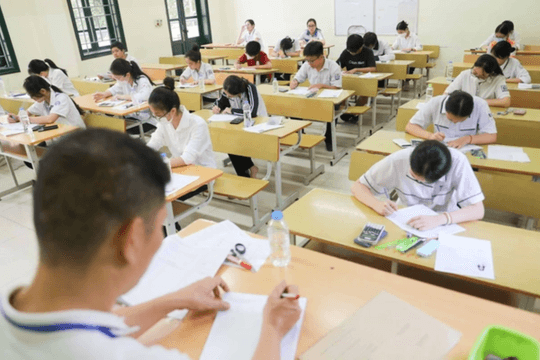 Vì sao năm học 2024-2025 nhiều trường nội thành Hà Nội giảm chỉ tiêu?