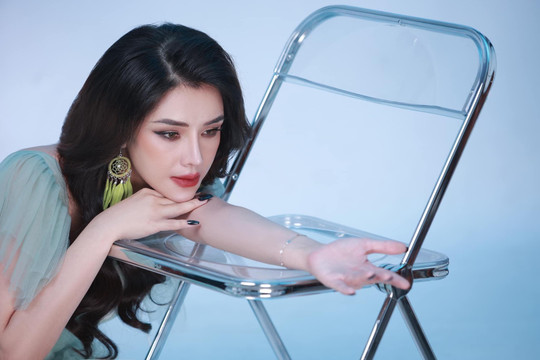 Mỹ nhân Bolero Tô Ngọc Hà tự tình về mùa xuân trong MV mới