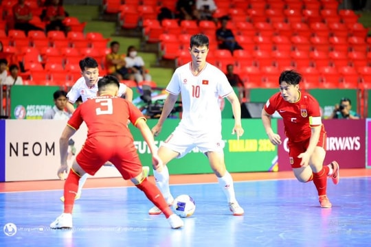 Việt Nam tạm chiếm ngôi đầu bảng xếp hạng futsal châu Á