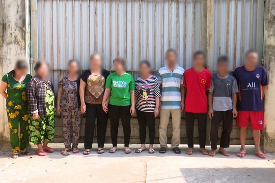 An Giang: Bắt giam 12 đối tượng tổ chức đánh bạc và đánh bạc