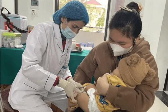 Tiếp tục cung ứng 500 nghìn liều vaccine 5 trong 1