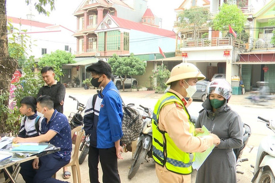 Học sinh vi phạm Luật An toàn giao thông - Lỗi tại ai?