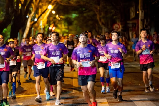Hơn 8.000 vận động viên tham dự VnExpress Marathon Hue 2024
