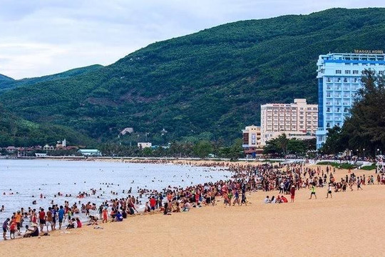 An toàn trên từng “kilômét” ở bãi biển Quy Nhơn