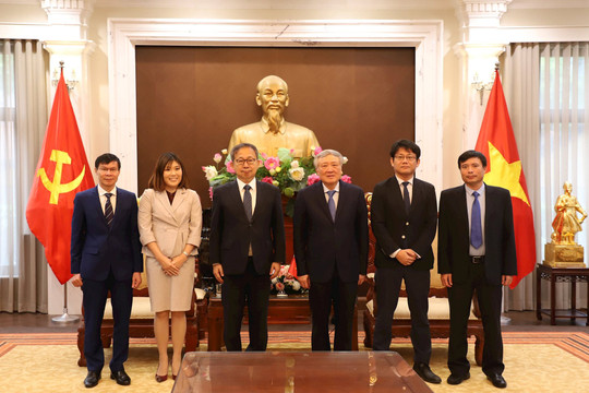 Chánh án TANDTC Nguyễn Hòa Bình tiếp Đại sứ đặc mệnh toàn quyền Nhật Bản tại Việt Nam