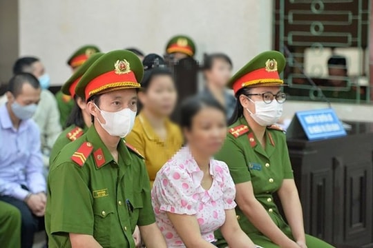 Giữ nguyên án sơ thẩm với mẹ nữ sinh giao gà ở Điện Biên