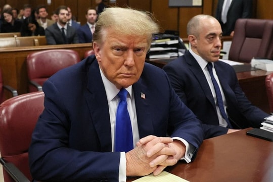 Khai mạc phiên tòa hình sự xét xử ông Donald Trump