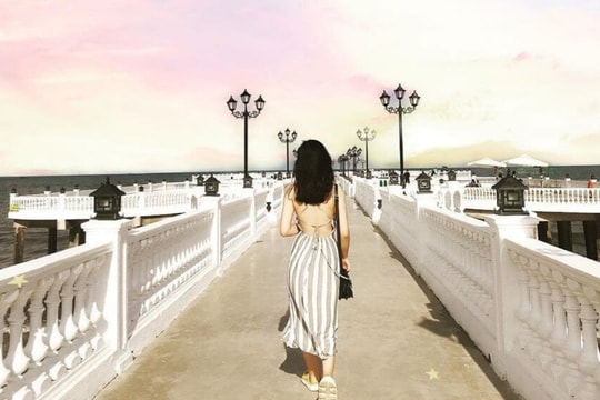 Biển Hải Tiến được dọn sạch để chào đón du khách