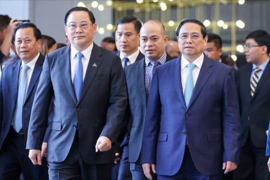 Thủ tướng cùng gần 500 đại biểu dự phiên khai mạc Diễn đàn Tương lai ASEAN