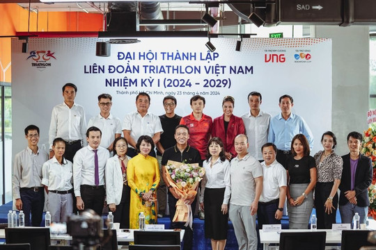 Ra mắt Ban Chấp hành liên đoàn ba môn phối hợp đầu tiên của Việt Nam