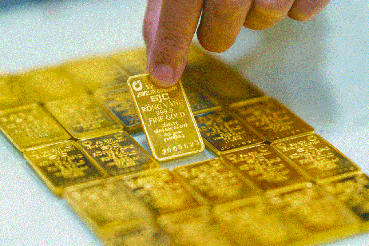 Giá vàng hôm nay 24/4: Bật tăng hơn 800.000 đồng sau đấu thầu vàng